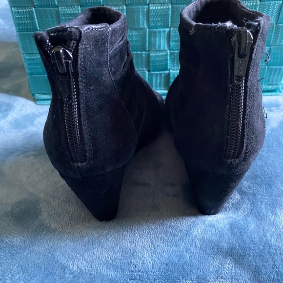 AEROSOLES women’s suede black ankle open toe booties/size 6 - Picture 3 of 11